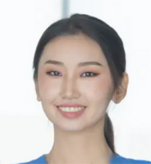 Pakar diet wanita tersenyum